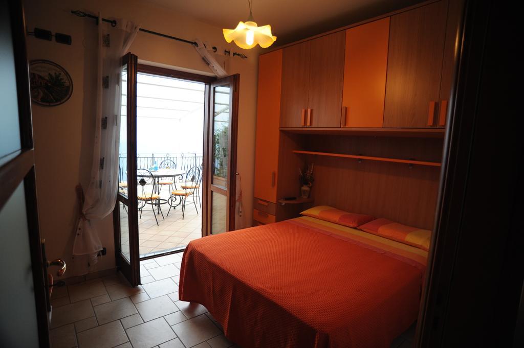 フローレ La Mela Blu Bed & Breakfast 部屋 写真