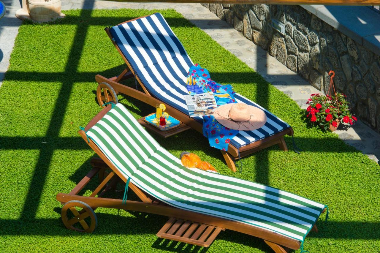 フローレ La Mela Blu Bed & Breakfast エクステリア 写真