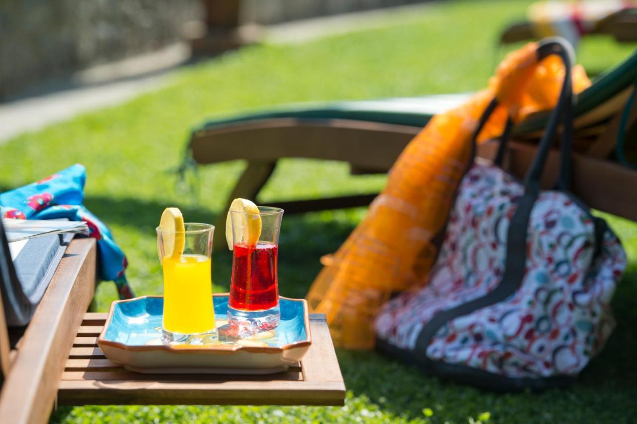 フローレ La Mela Blu Bed & Breakfast エクステリア 写真