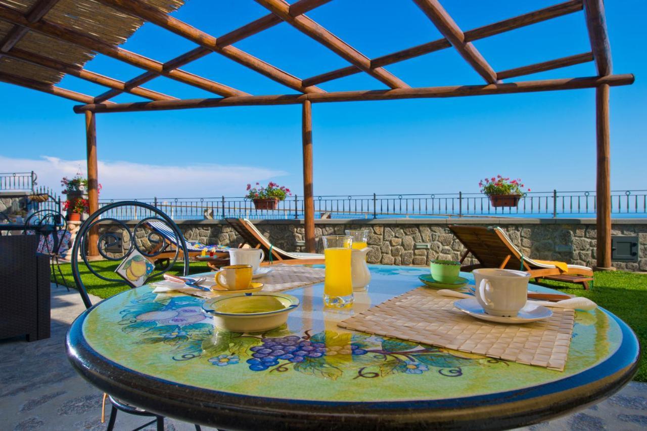 フローレ La Mela Blu Bed & Breakfast エクステリア 写真