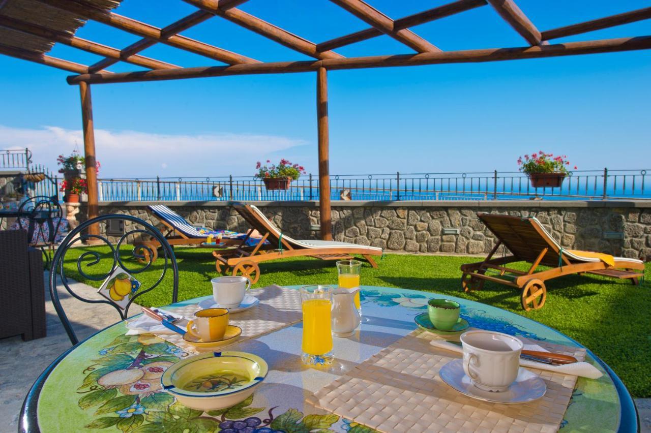フローレ La Mela Blu Bed & Breakfast エクステリア 写真